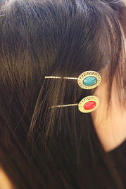 波西米亞風(fēng)情點(diǎn)睛之筆 韓版小巧圓形寶石發(fā)夾熱銷探秘